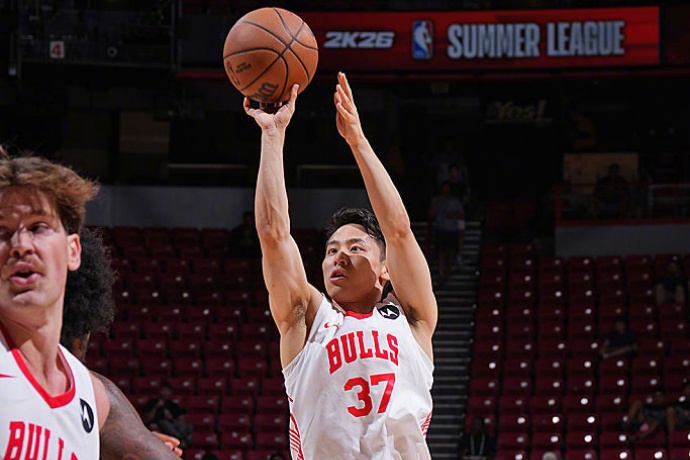 公牛官宣签约河村勇辉，日本后卫开启新征程